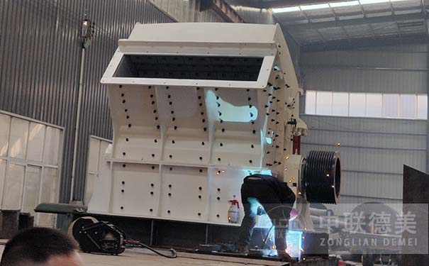 什么是重錘式破碎機(jī)？