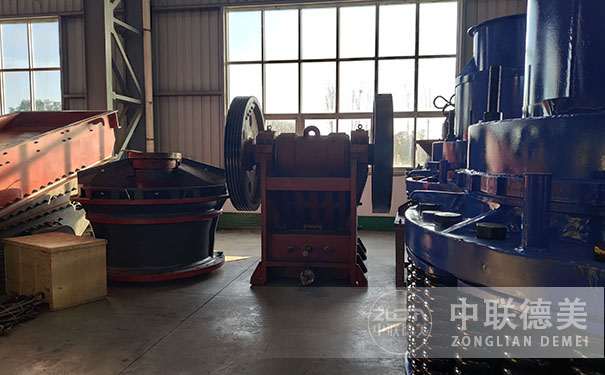 移動(dòng)式破碎機(jī)怎么用？