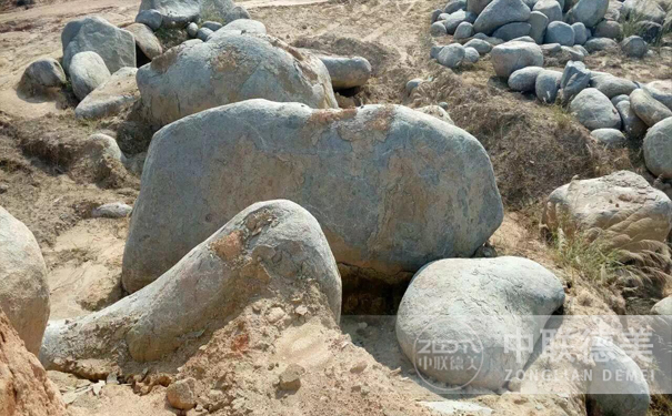 河卵石